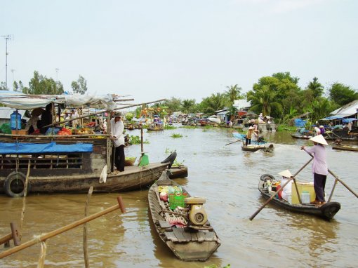 អភិ​វឌ្ឍ​វាល​រាប​ទន្លេ​គឺវ​ឡុង​សម្រប​នឹង​បម្រែ​ប​ម្រួល​អា​កាស​ធាតុ