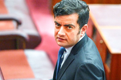 Thượng nghị sĩ Úc từ chức 
vì “thân Trung Quốc”