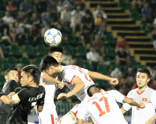 U21 tuyển chọn Việt Nam thất bại ngày ra quân