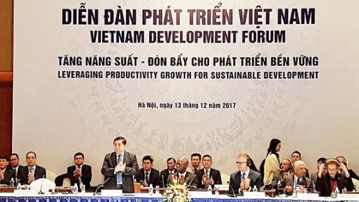 Cảnh báo nguy cơ tụt hậu nếu không cải thiện năng suất lao động