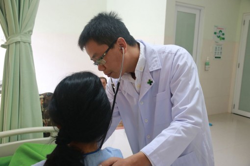 Bác sĩ Viện Tim hỗ trợ điều trị miễn phí cho người bệnh tim ở Cần Thơ