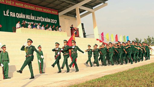 Quân đội nhân dân anh hùng của dân tộc Việt Nam anh hùng