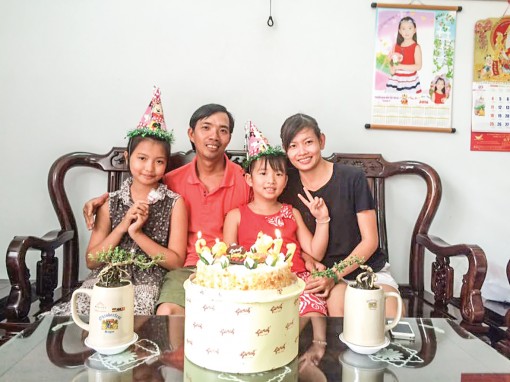 Thương nhau 
chín bỏ làm mười!