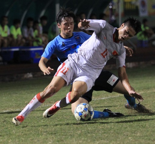 Bế tắc, U21 Việt Nam nhìn U21 Yokohama đăng quang