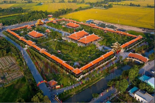 Khu du lịch văn hóa Phương Nam khai trương đón khách