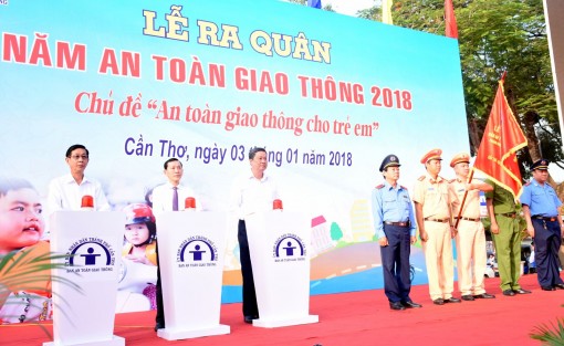 Cần Thơ ra quân Năm An toàn giao thông 2018 với chủ đề "An toàn giao thông cho trẻ em"