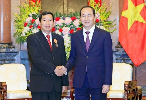 Chủ tịch nước Trần Đại Quang

tiếp Chánh án Tòa án nhân dân tối cao Lào