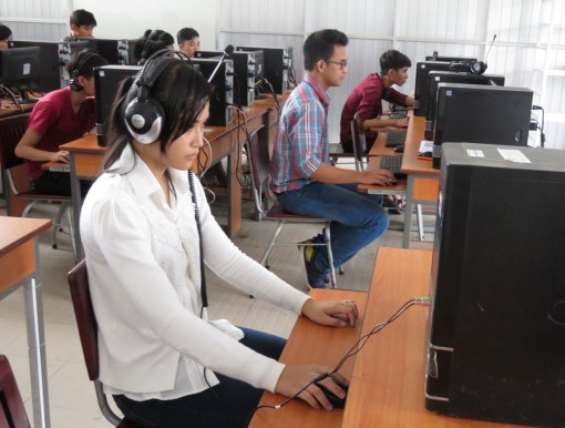 Băn khoăn dạy và học ngoại ngữ cho sinh viên không chuyên