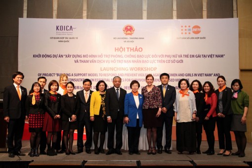 Xây dựng mô hình hỗ trợ phòng chống bạo lực đối với phụ nữ và trẻ em gái