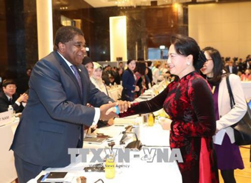 Hội nghị APPF-26:

Khai mạc Hội nghị Nữ nghị sĩ “Thúc đẩy bình đẳng giới

vì phát triển bền vững

và thịnh vượng chung”