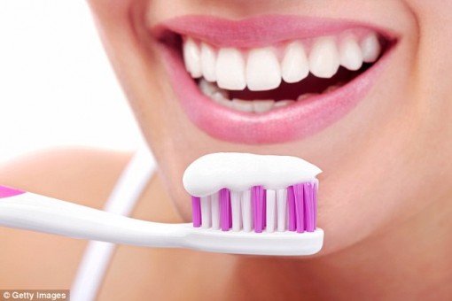 Kem đánh răng

có thể chữa bệnh sốt rét