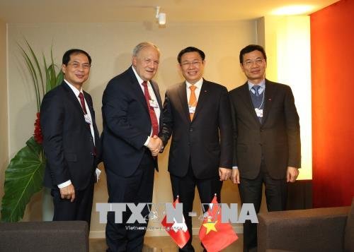 Phó Thủ tướng Vương Đình Huệ tham dự Diễn đàn Davos