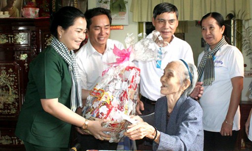 Về nguồn nhân kỷ niệm

50 năm Cuộc Tổng tiến công và nổi dậy xuân

Mậu Thân 1968