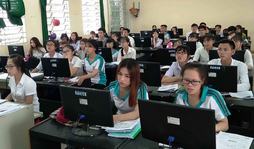 Nỗ lực thực hiện nhiệm vụ chính trị, góp phần nâng cao chất lượng đào tạo