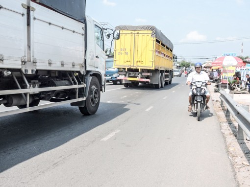 Cần có biện pháp hạn chế nguy hiểm ở các dốc cầu