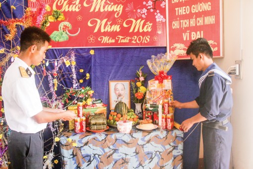 Vững vàng trên biển đảo tây nam<br>Bài 1: Tết nơi đầu sóng ngọn gió