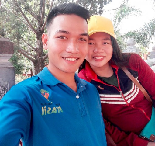 Chia sẻ chuyện tình trên mạng xã hội