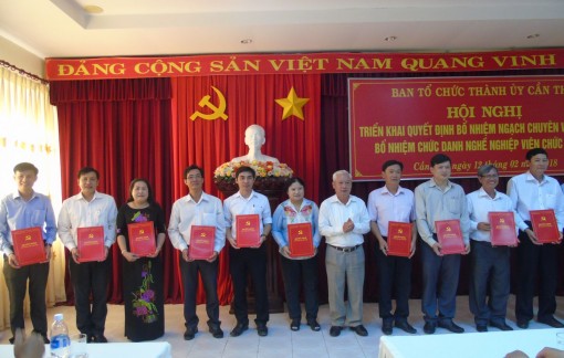 Bổ nhiệm ngạch chuyên viên chính và chức danh nghề nghiệp viên chức