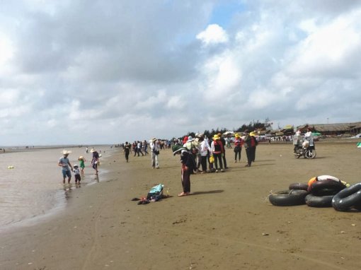 Đánh thức tiềm năng du lịch biển Cồn Bửng