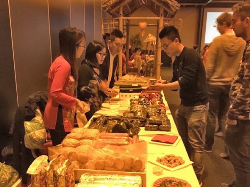 Muôn màu hoạt động vui Xuân đón Tết của cộng đồng người Việt Nam trên thế giới