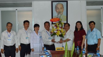 Bí thư Trần Quốc Trung thăm, chúc mừng Ngày Thầy thuốc Việt Nam