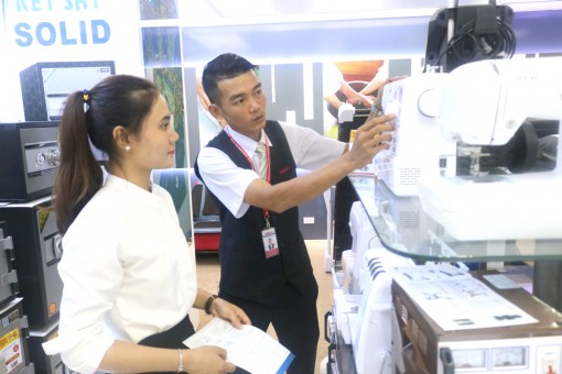 Đa dạng hóa nhu cầu may, vá tại nhà