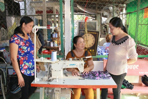 Tích cực hỗ trợ chị em thoát nghèo