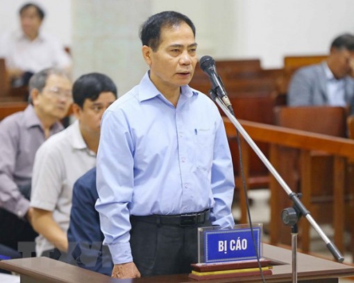 Hà Nội: Xét xử 9 bị cáo trong vụ vỡ đường ống nước sông Đà