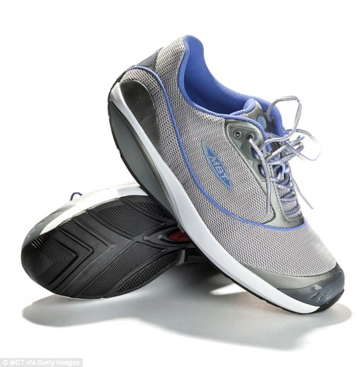 Giày thể thao rocker giảm đau lưng dưới hiệu quả