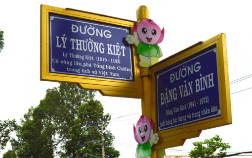 Giáo dục lịch sử qua bảng thuyết minh tên đường