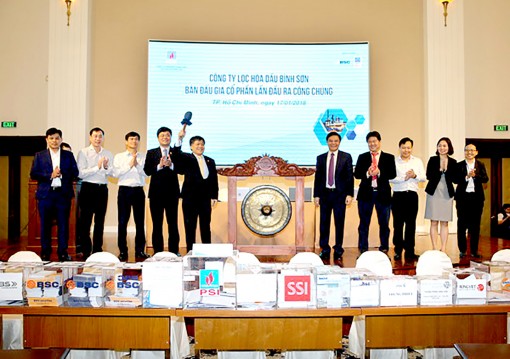 Bất ngờ lọc dầu Dung Quất, PV OIL và PV POWER