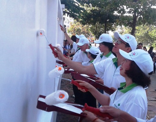 Khởi động dự án “Brighten up your life - Bừng sáng cuộc sống”