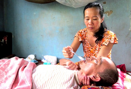 Giúp anh Xuân chống chọi với bệnh tật