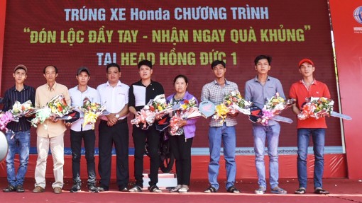 HEAD Hồng Đức trao 131 xe Honda cho khách hàng may mắn trúng thưởng