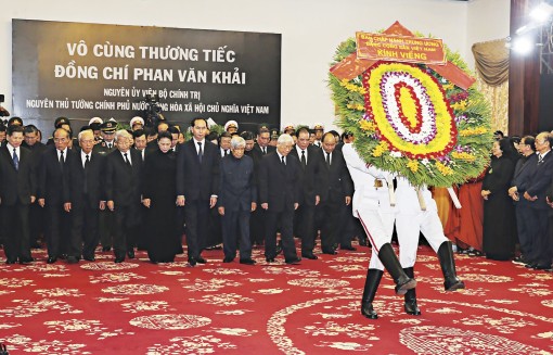 Lãnh đạo Đảng, Nhà nước viếng
nguyên Thủ tướng Phan Văn Khải