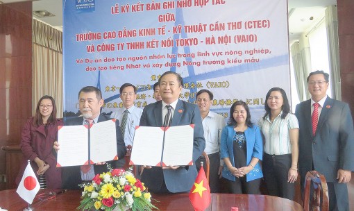 Nâng cao chất lượng đào tạo, thu hút thí sinh