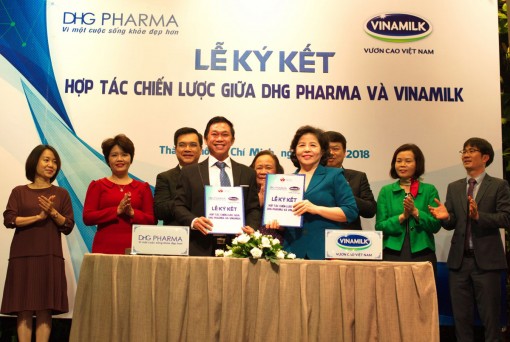 Vinamilk và Dược Hậu Giang ký kết hợp tác chiến lược