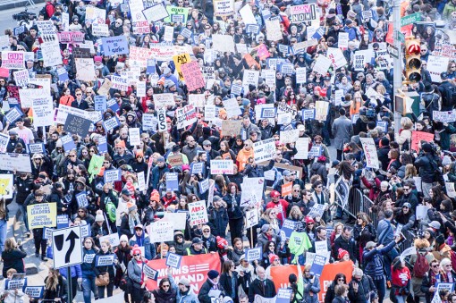 Tuần hành đòi thắt chặt kiểm soát súng đạn