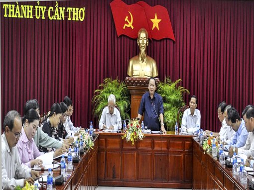 Triển khai quyết liệt, hiệu quả

việc tinh giản biên chế theo quy định