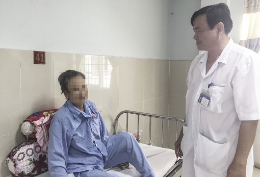 Thay thân đốt sống nhân tạo cho bệnh nhân

bị thoái hóa đốt sống