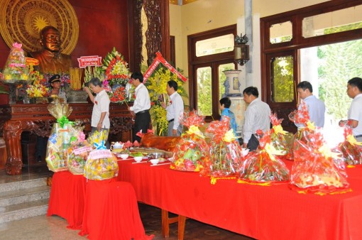 Tưởng niệm 38 năm ngày mất Chủ tịch Tôn Đức Thắng