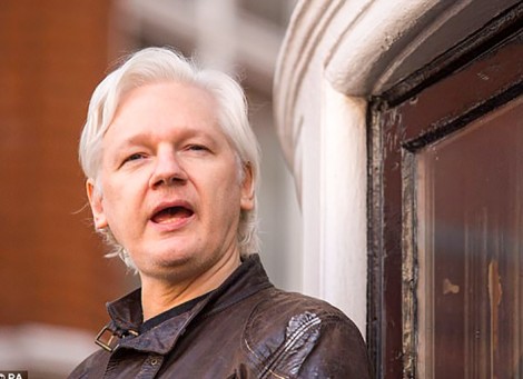 Ecuador dừng hoạt động liên lạc của ông chủ WikiLeaks