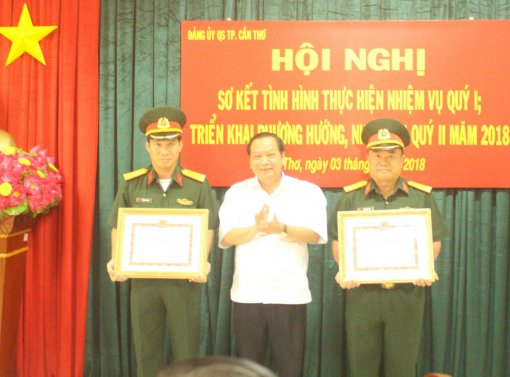 Tăng cường công tác giáo dục chính trị, tư tưởng cho cán bộ, chiến sĩ