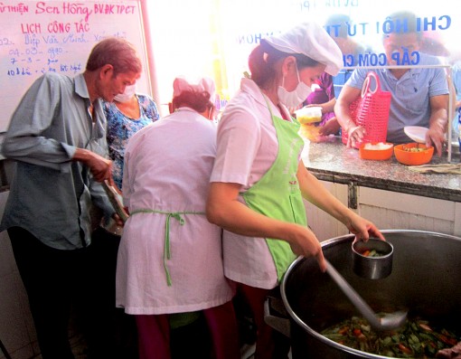 Vì bệnh nhân nghèo