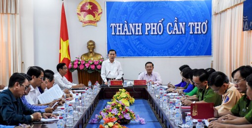 Thi đua bảo đảm trật tự an toàn giao thông