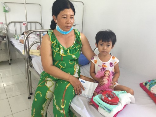 Bạn đọc hỗ trợ bé gái 5 tuổi bị ung thư máu