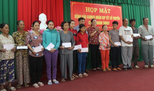 Vui  đón Tết Chôl Chnăm Thmây