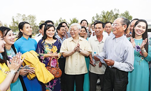 Trước hết, phải có cán bộ, đảng viên, công chức tốt