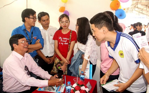 Ngày hội việc làm cho hơn 1.000 sinh viên

khối ngành khoa học sức khỏe