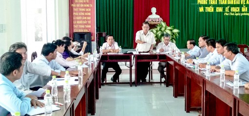 Tiếp tục đổi mới hình thức vận động,

tập hợp nông dân; đẩy mạnh chuyển giao khoa học kỹ thuật, hỗ trợ vốn vay ưu đãi...